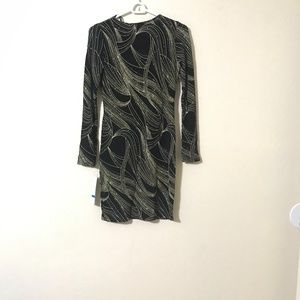 WOMEN'S BLACK AND GOLD GILTER LONG SLEEVE DRESS